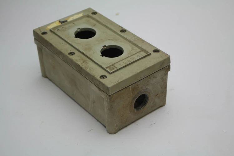 Used Electric CR2940 Electrical Boxes California US | Davliegogo LLC #1706197