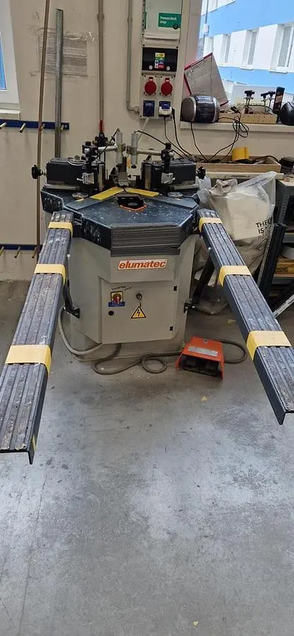 Used 2009 ELUMATEC EP 124 Crimpers CZ | Amaron s.r.o. #1056812