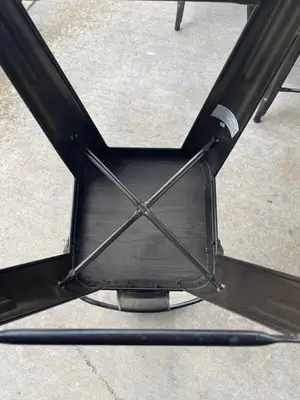 Used Dorel Used Dorel S004107 Counter Height Metal Stool Chair - SS291 Restaurant Front of House Furnishings Illinois US | Falcon Restaurant Supply #1375807