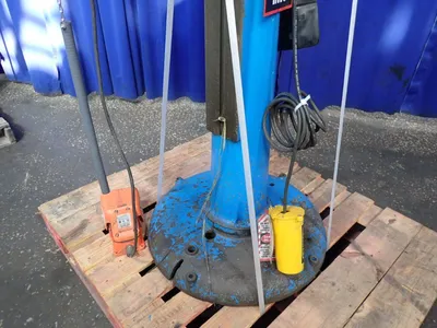 Thomson Mfg Riveter