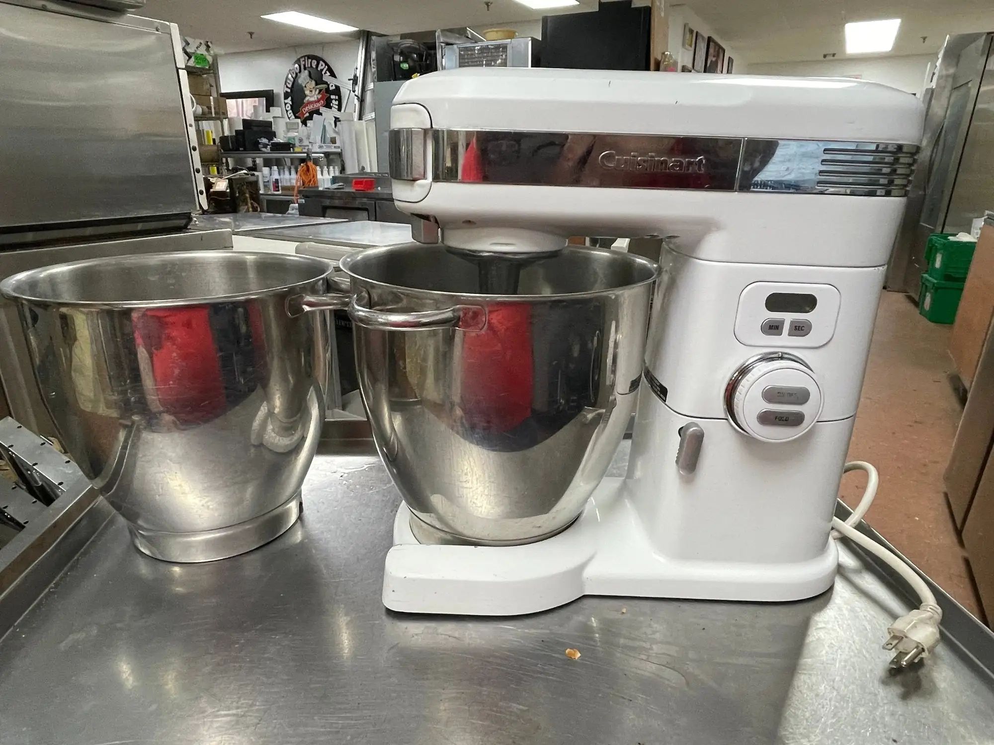 Used Cuisinart Cuisinart SM-55 5.5 Quart Electric Stand Mixer, White Chrome 120V - JD Planetary Mixers Illinois US | Falcon Restaurant Supply #1374973