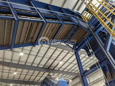 USED AMERICAN PULVERIZER 400HP PRE-SHREDDER AND CONVEYOR