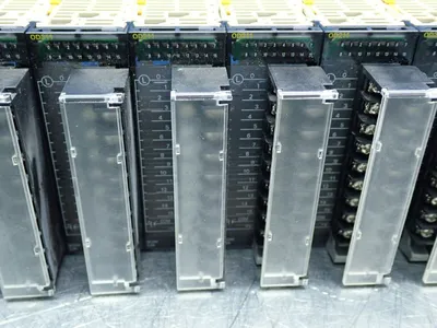 USED OMRON CJ1WOD211