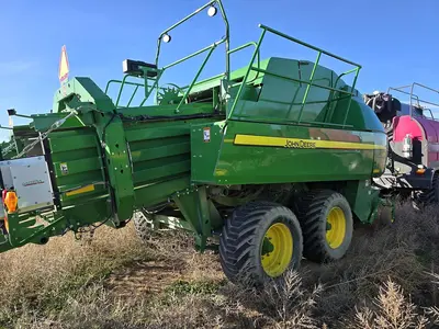 USED 2019 JOHN DEERE L341