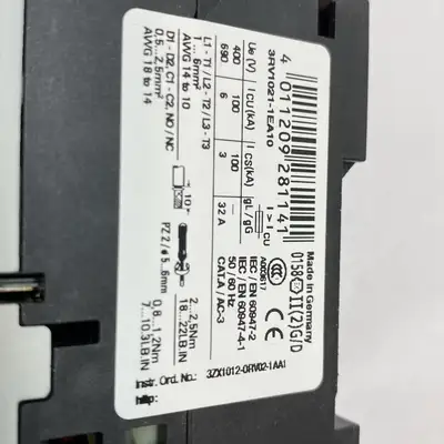 USED SIEMENS CIRCUIT BREAKER 52A