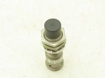 Allen Bradley 872C-D8NP18-N4 Proximity Sensor/Switch 10-30VDC Ser C 18mm Dia
