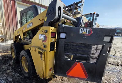 2022 CAT 232D3 skid loader | Iron Listing (21)