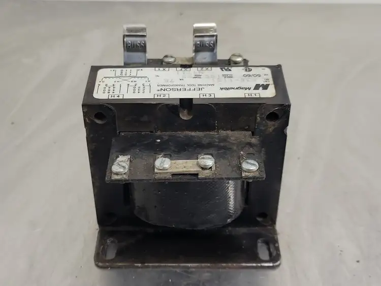 Used MAGNETEK 636-1121 Transformers British Columbia CA | Lenmark #264754