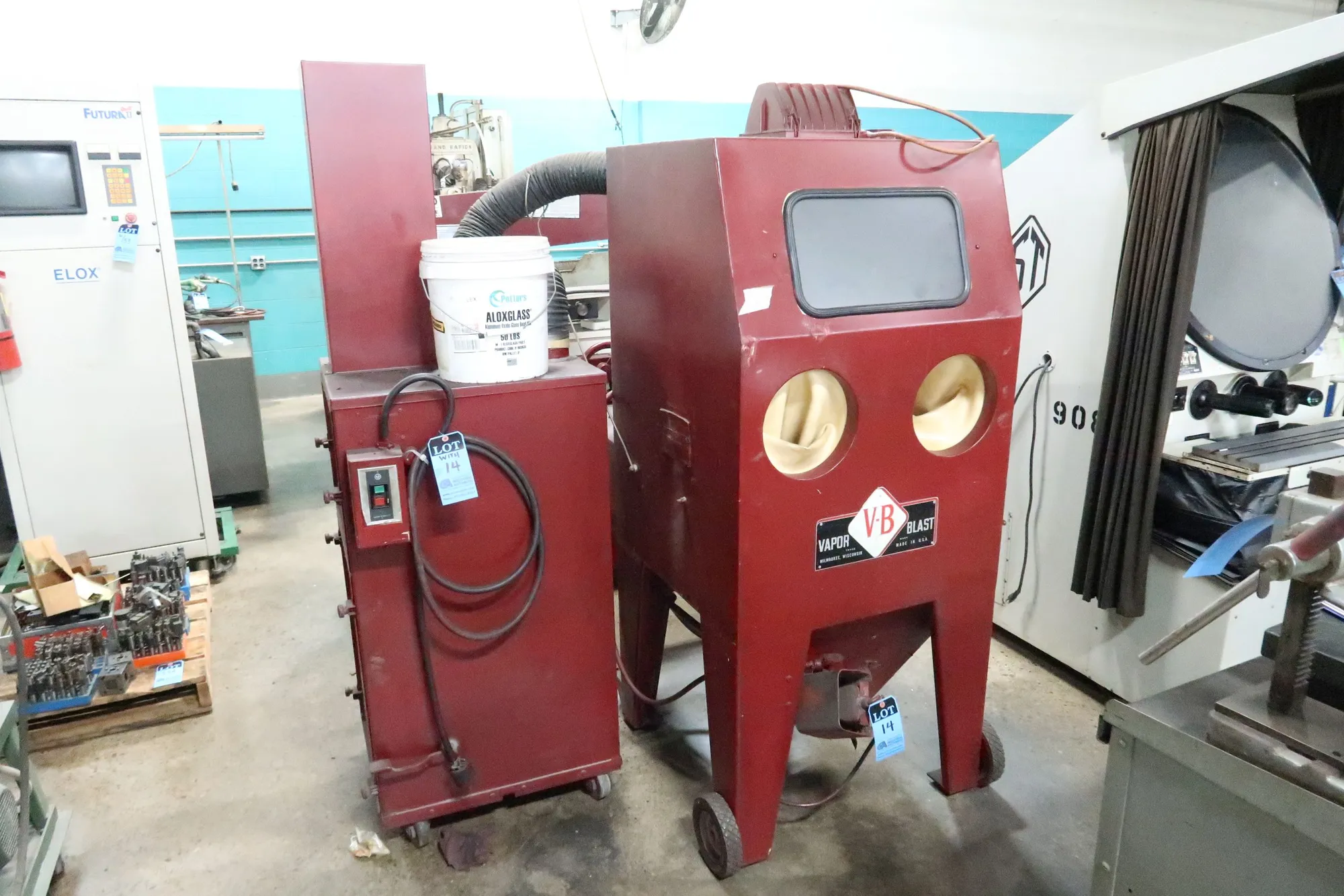 30" x 24" x 32” VAPOR BLAST "DFH3030" PORTABLE BLAST-CLEANING CABINET w/DRI-FINE HONING TECHNOLOGY - DUST COLLECTOR