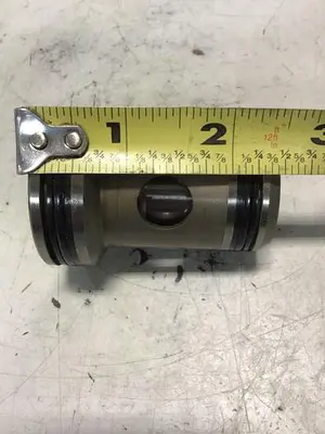 USED VICKERS 25-D10-30