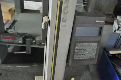 USED MITUTOYO LINER HEIGHT 600
