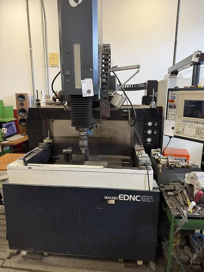 Used 1998 MAKINO EDNC 65 EDM Sinkers CZ | Amaron s.r.o. #1147046