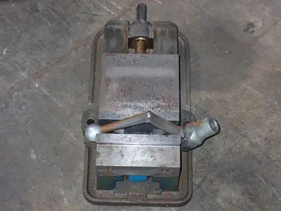 Kurt 6" Vise