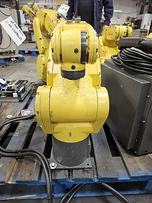 USED 2010 FANUC LR MATE 200IC