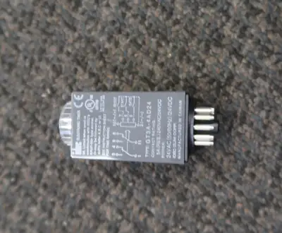 NEW IDEC GT3A-4AD24