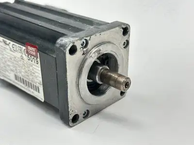 Used Allen-Bradley VPL-B0632F-PK12AA Servo Motors Michigan US | Maverick Industrial Sales #1453089