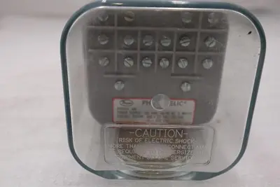 Dwyer 3304 Photohelic Pressure Switch Water Gauge STOCK 5524