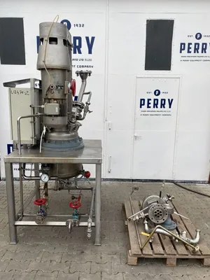 1969 CWH 40 L Reactor de presión y atmósfera de aleación Kettle (0-499 gal) | Perry Equipment (1)