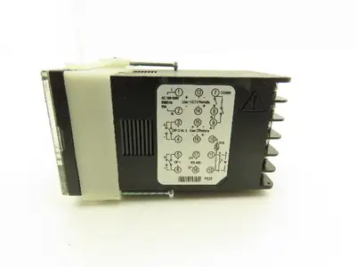 Red Lion PXU20020 Temperature Control 120/240VAC 5VA Ver 1.53