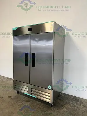 USED NORLAKE NSWDF492SSS/0A WHITE DIMOND SERIES DOUBLE DOOR FREEZER -20°C, 49 CU. FT.
