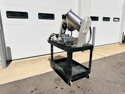 USED PATTERSON-KELLEY 16 QUART TABLEP-TOP LAB V-BLENDER
