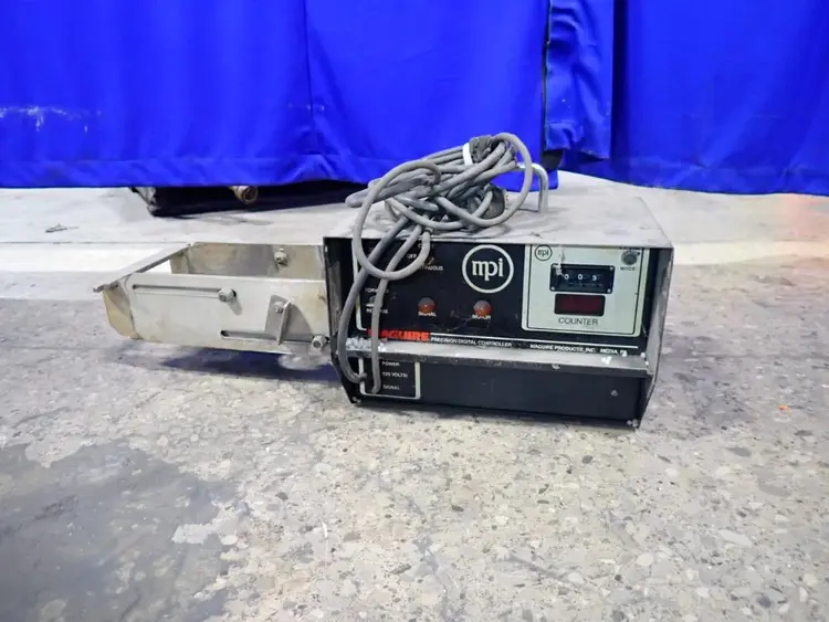 Used MAGUIRE _UNKNOWN_ Misc Plastics Equipment | HGR 24 #754369