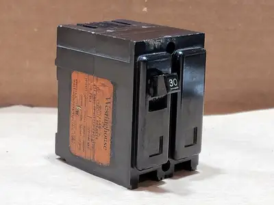 30 Amp, 2 Pole, 120/240 Volts Circuit Breaker