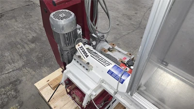 9.7" x 10" Wittmann Knife-Mill Auger Granulator, 9.24 HP