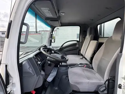 Used 2018 ISUZU NPR XD Reefer Trucks Florida US | Truck and Van Outlet #1509182