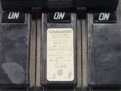 Used COMMANDER BQL370 Switchgears British Columbia CA | Lenmark #1438428