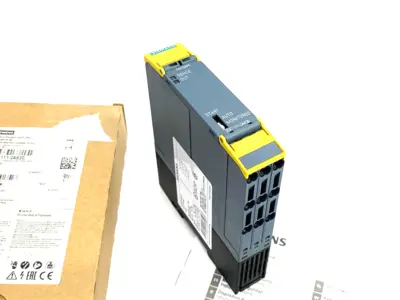 USED SIEMENS SIRIUS SAFETY RELAY BASIC, RELAY ENABLING CIRCUITS 3 NO