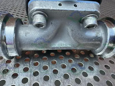 USED ITT / GRINNELL 316L STAINLESS STEEL DIAPHRAGM VALVE W/ 1" SANITARY FITTING