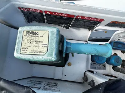Used 2017 ALTEC AT48M Bucket (boom) trucks Florida US | Truck and Van Outlet #1509161