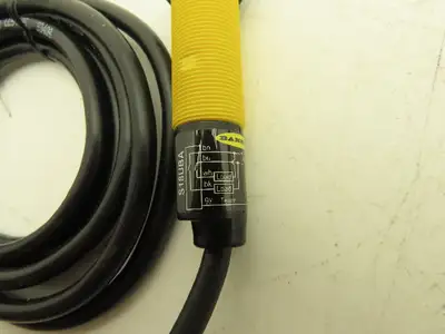 Banner S18UBA Ultrasonic Proximity Sensor 30-300mm Sensing Distance 10-30VDC
