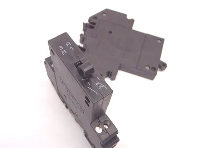 TMC-1-M1-100-3.0A | Phoenix Contact  Medium Delay Toggle Breaker LOT OF 2 - New Other
