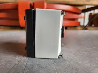 NEW SIEMENS 3SB3 801-0DB3