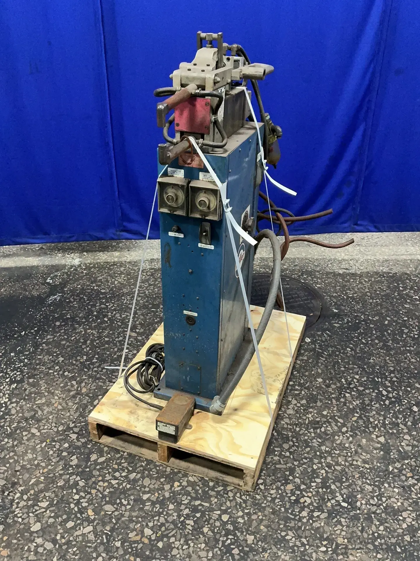 Used MILLER MPS 20 AFT Spot Welders Ohio US | HGR 24 #1506573