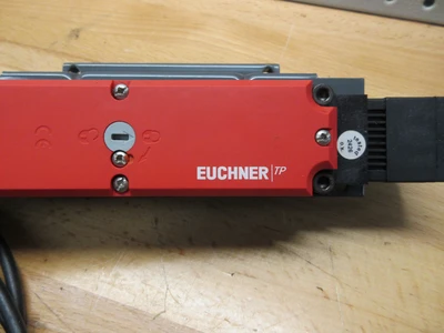 USED USED HAAS PARTS AND TOOLING HAAS 32-1095 CE DOOR INTERLOCK ASSY B (NO KEY)