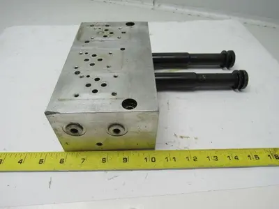 PARKER HYDRAULIC HFC32 387 LA Valve Manifold Body Takeoff Seiki HT20S 2