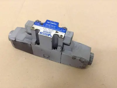 USED VICKERS DG4VC36CMPS2H750JA100