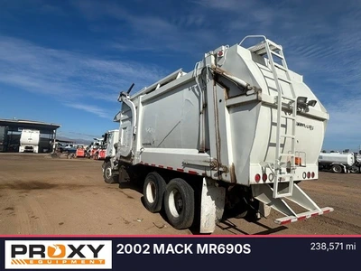 Used 2002 MACK MR690S Garbage trucks Arizona US | Proxy Equipment #1470261