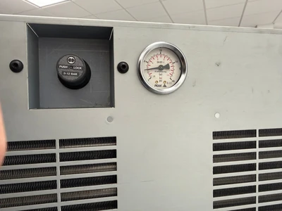 USED Peak Scientific Genius XE70 230V