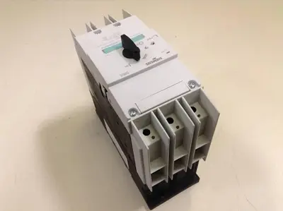 USED SIEMENS 3RV1 742-5CD10