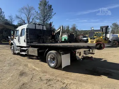 Used 2018 FREIGHTLINER BUSINESS CLASS M2 106 Hooklifts & Roll-Offs California US | Mittry Construction #1363502