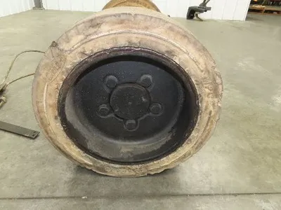 Hyster E30Z Forklift Dual-Wheel Drive Axle Assembly 5-Lug