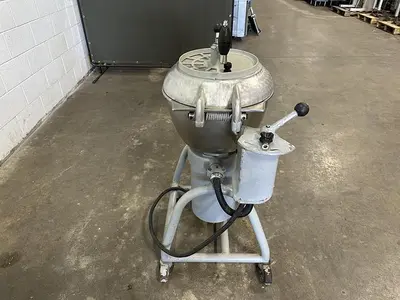 USED HOBART VCM 25