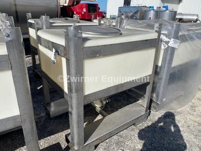 IBC 225 GALLON/30 CU FT PLASTIC CONE BOTTOM TOTES