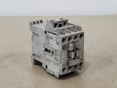 USED ALLEN BRADLEY 700-CF400*A