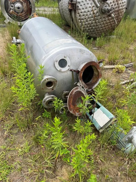 180 Gallon Stainless Steel Vertical Tank, 30" Dia. X 5' Straight Side