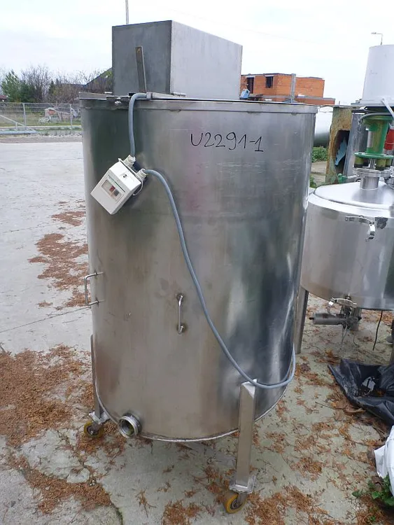 Used _UNKNOWN_ 720 Liters Stainless Steel Tanks PL | Perry Equipment #121587